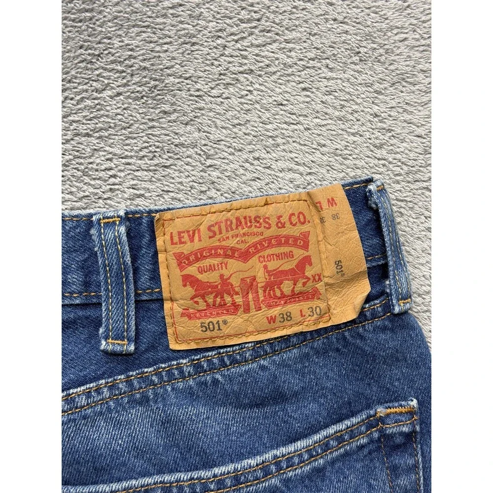 Levis 501 Jeans Mens Measured 38x29‎ Blue Medium Wash Straight Leg Denim Pants